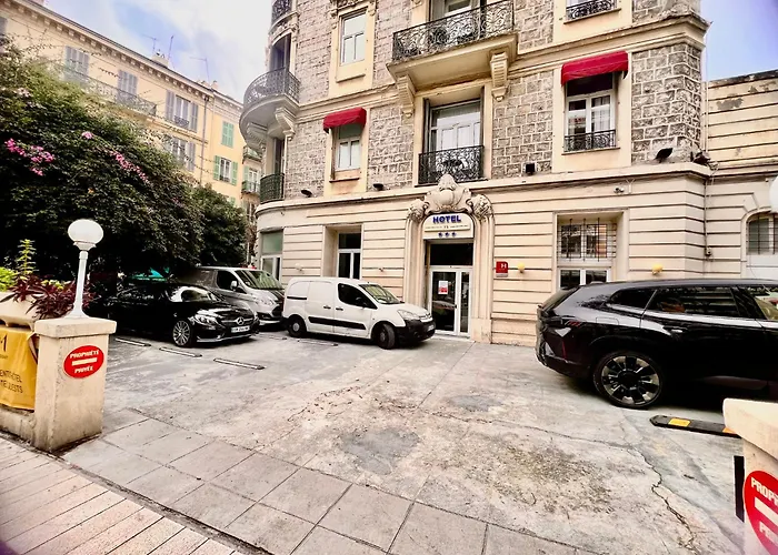 Liberation Center - Private Balcony - 24&7 Reception - Luggage Storage Aparthotel Nice